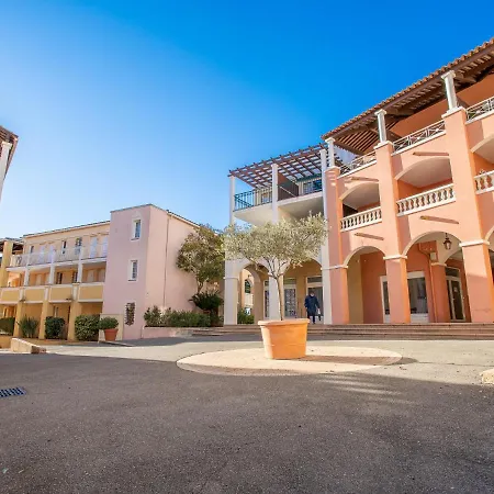 Studio Village Cap Esterel - L'esquinade-38 By Interhome