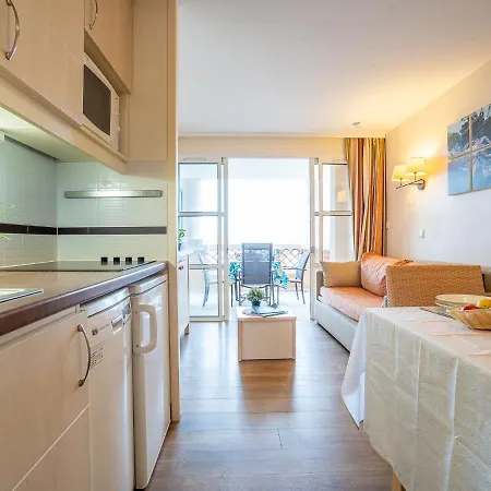 Studio Village Cap Esterel - L'esquinade-38 By Interhome