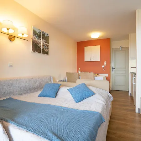 Apartment Studio Village Cap Esterel - L'esquinade-38 By Interhome